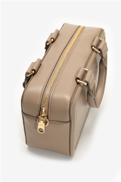 Calvin Klein Bold CK Elongated Tote Kadın Mini Omuz Çantası