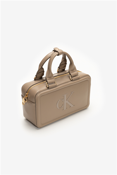 Calvin Klein Bold CK Elongated Tote Kadın Mini Omuz Çantası
