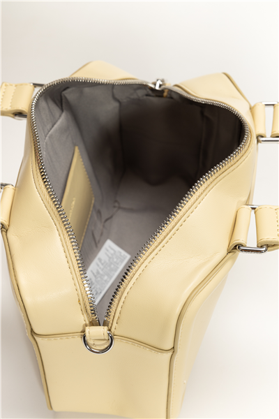 Calvin Klein Bold CK Elongated Tote Kadın Mini Omuz Çantası