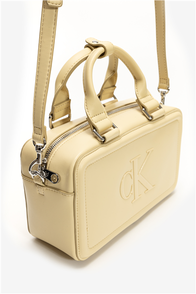Calvin Klein Bold CK Elongated Tote Kadın Mini Omuz Çantası