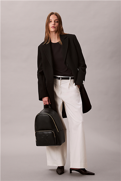 Calvin Klein Bold Ck Kadın Sırt Çantası