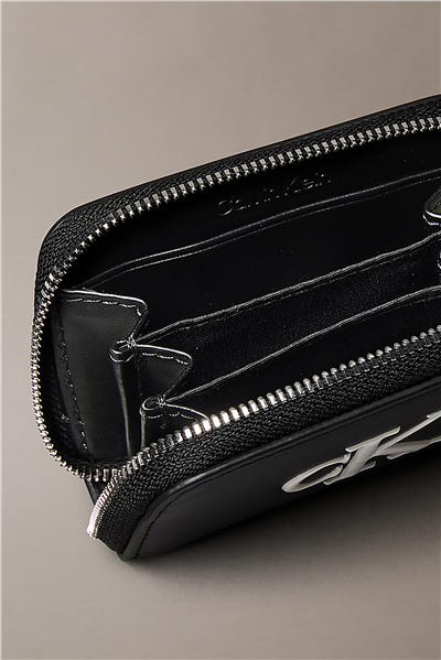 Calvin Klein Bold CK Medium Zip Around Kadın Cüzdan