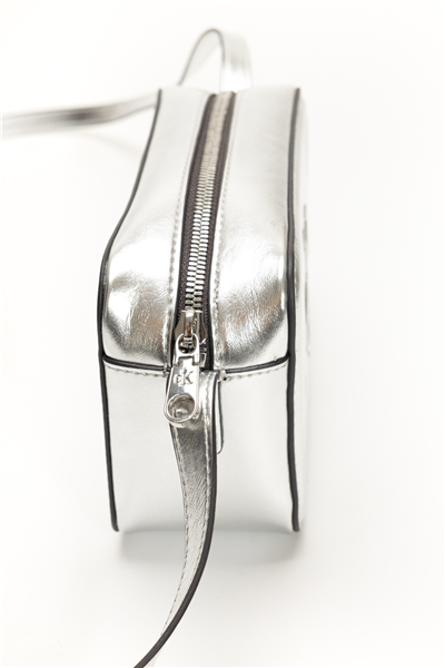 Calvin Klein Bold CK Metallic Camera Bag Kadın Mini Omuz Çantası