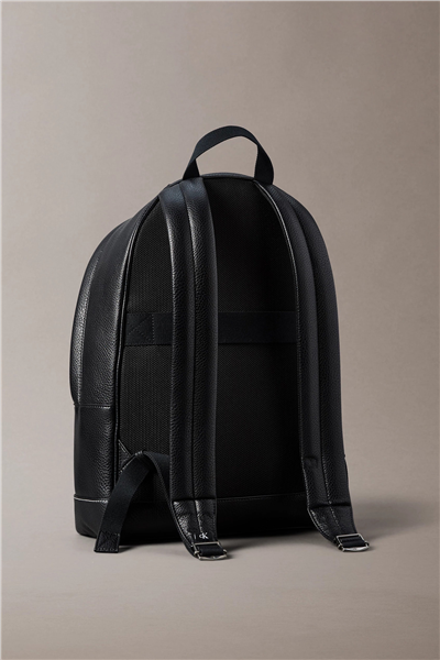 Calvin Klein Bold Pebble Round Backpack Erkek Sırt Çantası Siyah