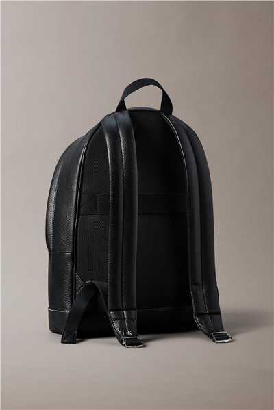 Calvin Klein Bold Pebble Round Backpack Erkek Sırt Çantası Siyah
