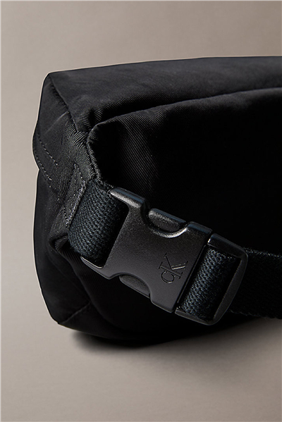 Calvin Klein Bold Waistbag Erkek Bel Çantası Siyah
