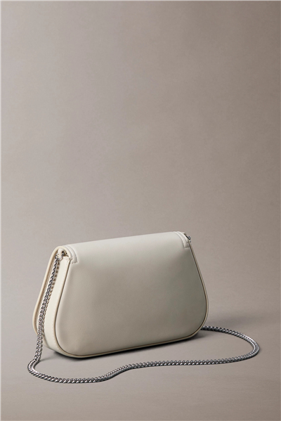 Calvin Klein Ck Curved Wallet On Chain Kadın Cüzdan Bej