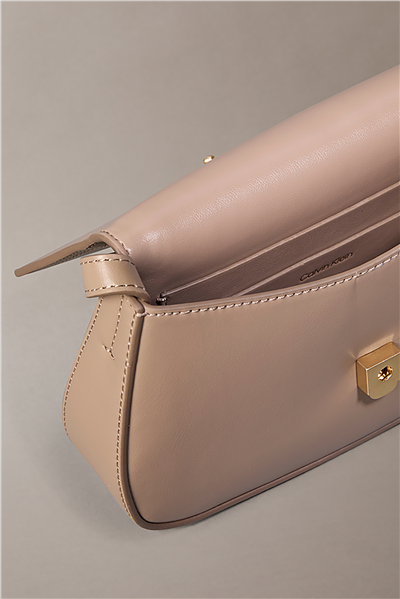 Calvin Klein Ck Flap Camera Bag Kadın Mini Omuz Çantası