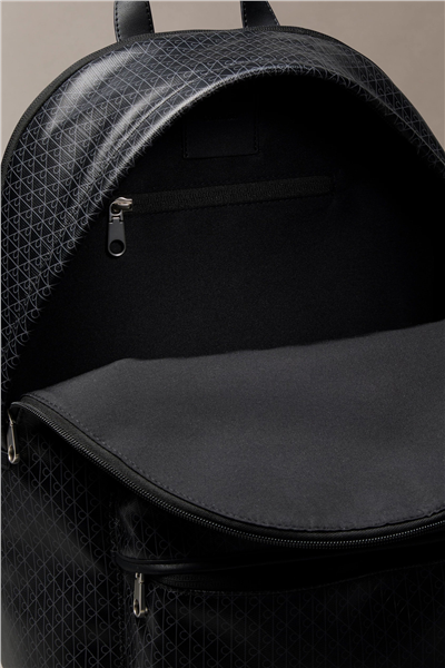 Calvin Klein Emblem Aop Coated Canvas Campus Erkek Sırt Çantası Siyah