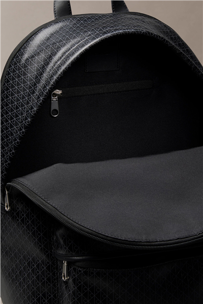 Calvin Klein Emblem Aop Coated Canvas Campus Erkek Sırt Çantası Siyah