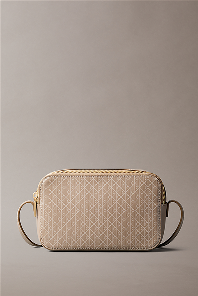 Calvin Klein Emblem Aop Elongated Camera Bag Kadın Mini Omuz Çantası