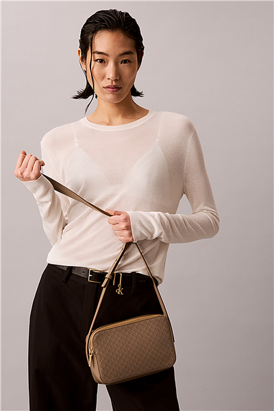 Calvin Klein Emblem Aop Elongated Camera Bag Kadın Mini Omuz Çantası
