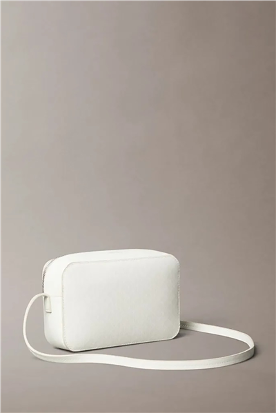 Calvin Klein Emblem Aop Elongated Camera Bag Kadın Mini Omuz Çantası