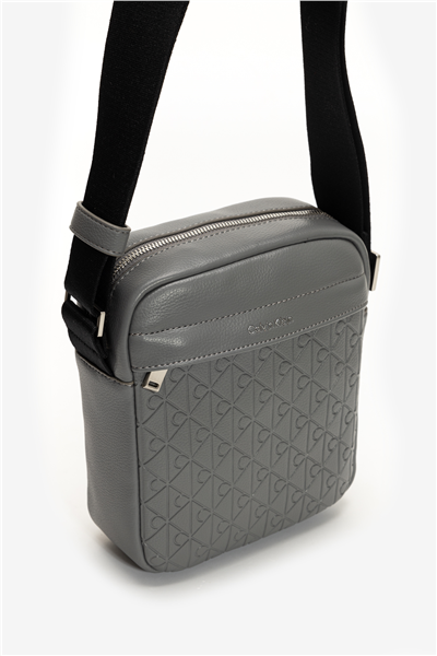 Calvin Klein Emblem Aop Emboss Reporter Erkek Reporter Çanta