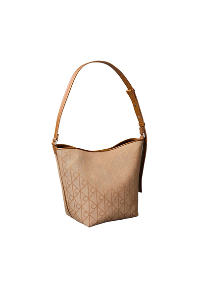 Calvin Klein Emblem Aop Jacquard Bucket Kadın Omuz Çantası