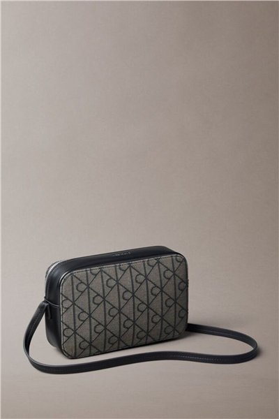 Calvin Klein Emblem Aop Jacquard Camera Bag Kadın Mini Omuz Çantası Yeşil