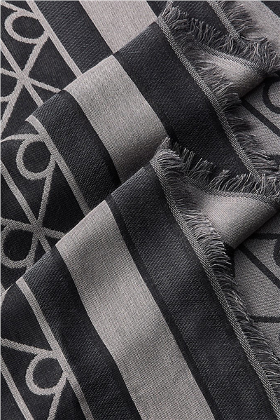 Calvin Klein Emblem Aop Jacquard Square Scarf Kadın Atkı Siyah