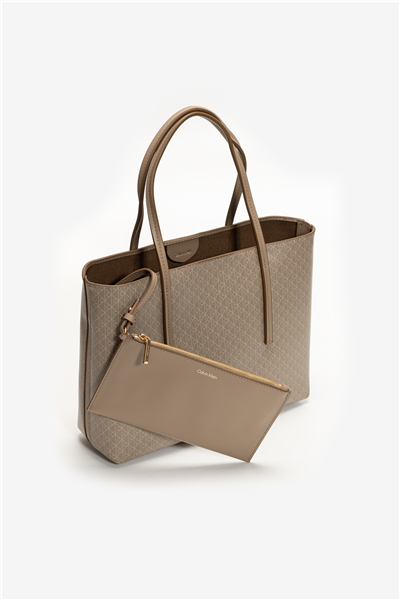 Calvin Klein Emblem Aop Kadın Mini Omuz Çantası