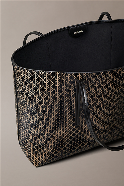 Calvin Klein Emblem Aop Tote W/ Pouch Kadın Omuz Çantası