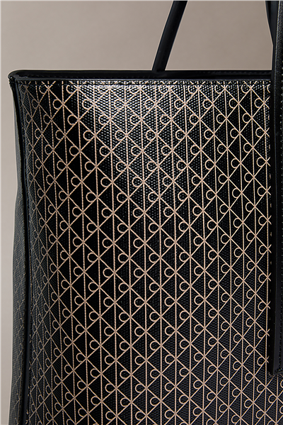 Calvin Klein Emblem Aop Tote W/ Pouch Kadın Omuz Çantası