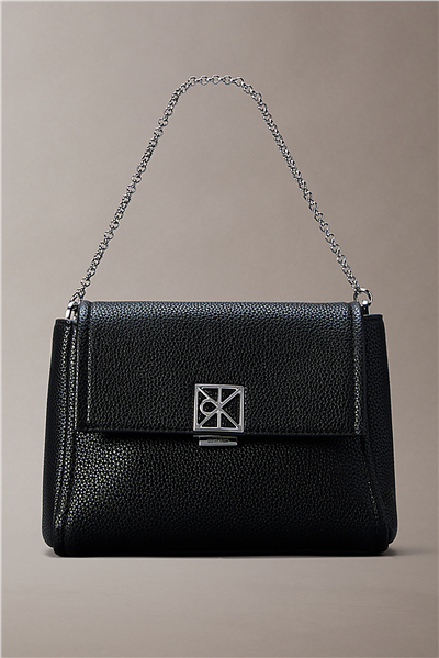 Calvin Klein Emblem Hw Pebble Cro Kadın Mini Omuz Çantası