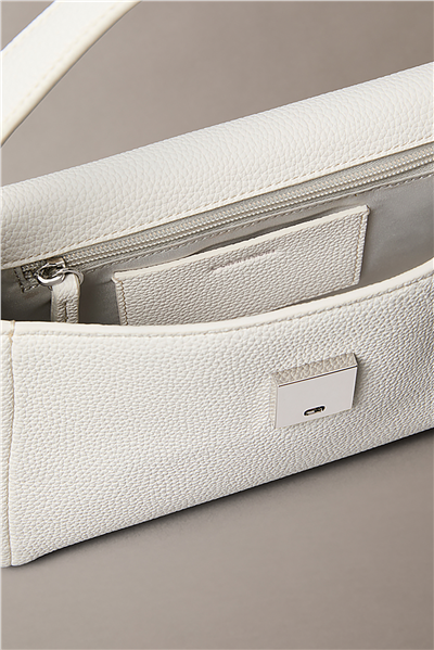 Calvin Klein Emblem Hw Pebble Sho Kadın Omuz Çantası