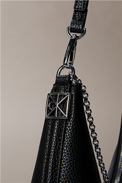Calvin Klein Emblem Hw Pebble Sho Kadın Mini Omuz Çantası