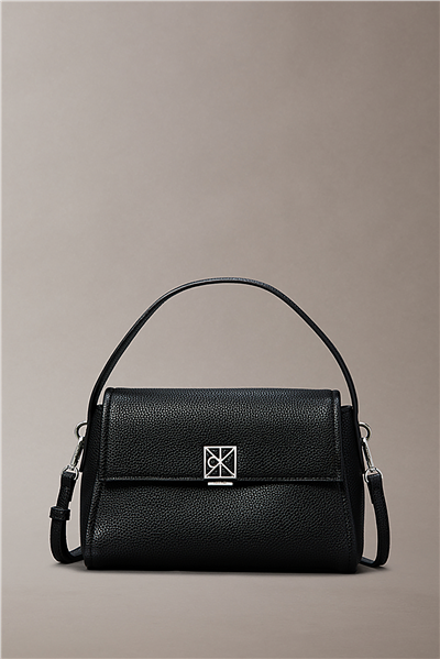 Calvin Klein Emblem Hw Pebble Sho Kadın Omuz Çantası