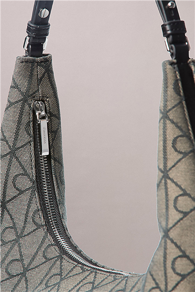Calvin Klein Emblem Jacquard Shoulder Bag Kadın Omuz Çantası
