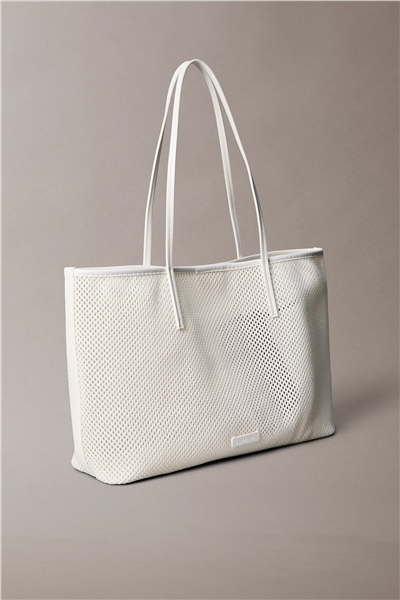 Calvin Klein Emblem Mesh Tote Kadın Omuz Çantası Çok Renkli