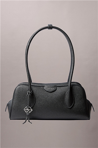 Calvin Klein Emblem Trio Pebble Shoulder Bag Kadın Omuz Çantası
