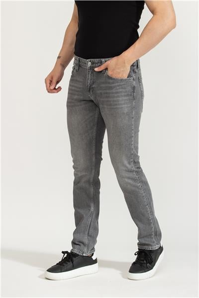 Calvin Klein Erkek Jean Pantolon