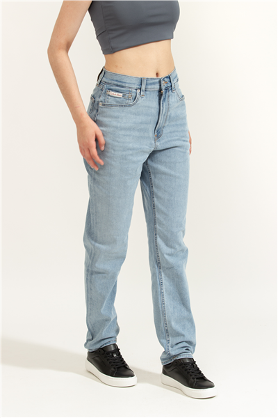 Calvin Klein Eu New Mom Jean Blue Rain Kadın Jean Pantolon