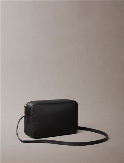 Calvin Klein Foil Logo Elongated Camera Bag Kadın Mini Omuz Çantası Çok Renkli
