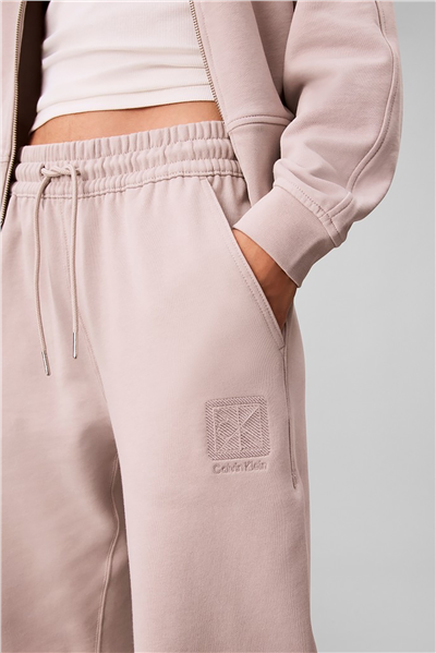 Calvin Klein French Terry Emblem Relaxed Jogg Kadın Eşofman Altı