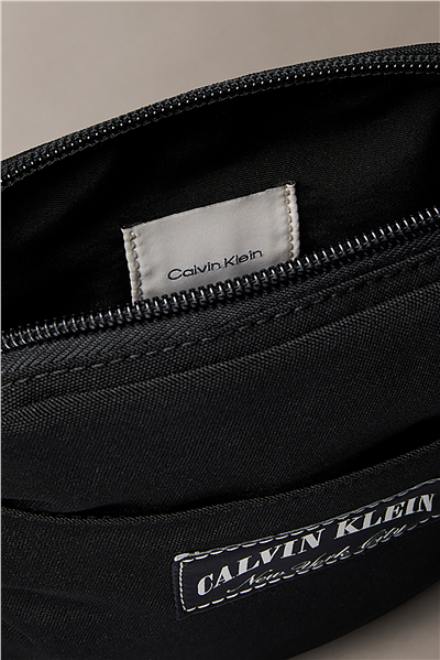 Calvin Klein Graphic Capsule Repo Erkek Reporter Çanta