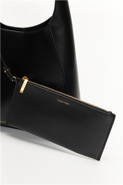 Calvin Klein Hardware Adj Strap Medium Bag Kadın Mini Omuz Çantası