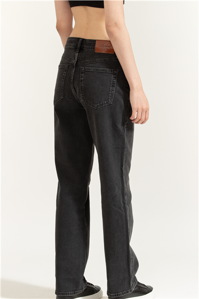 Calvin Klein High Rise Straight M Kadın Jean Pantolon
