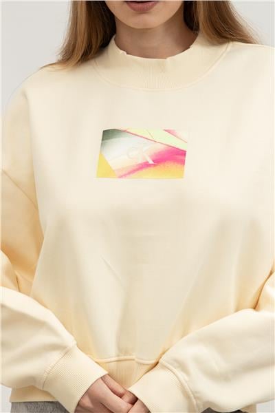 Calvin Klein Illuminated Box Logo Crew Neck Kadın Bisiklet Yaka Sweatshirt Sarı