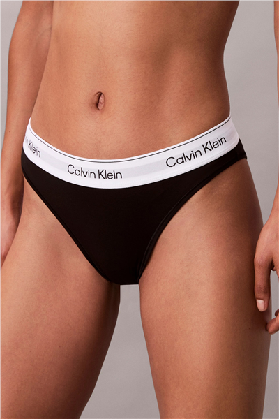 Calvin Klein Kadın High Leg Tanga Külot Siyah