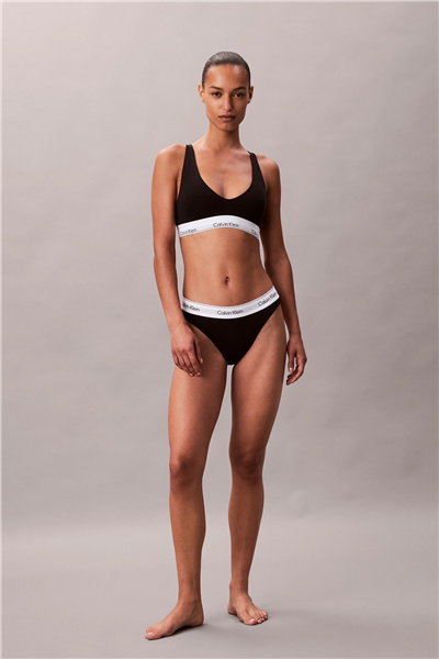 Calvin Klein Kadın High Leg Tanga Külot Siyah