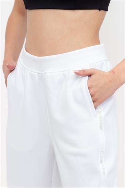 Calvin Klein Kadın Jogger Pantolon Beyaz