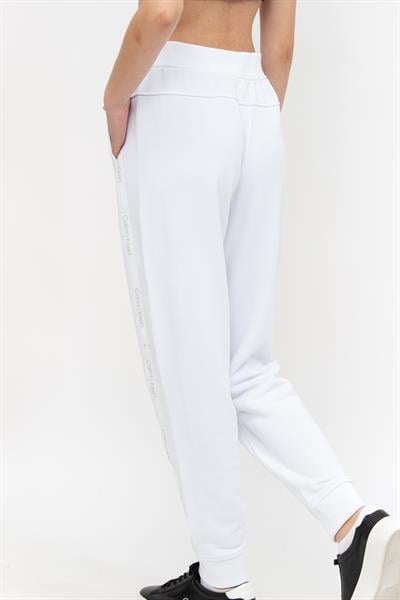 Calvin Klein Kadın Jogger Pantolon Beyaz