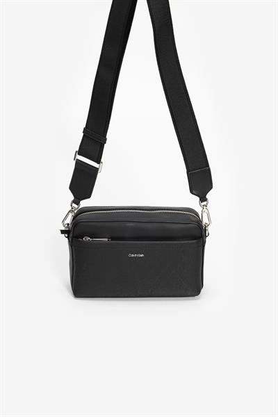 Calvin Klein Kadın Mini Omuz Çantası Siyah