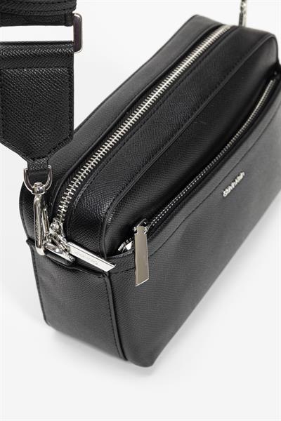 Calvin Klein Kadın Mini Omuz Çantası