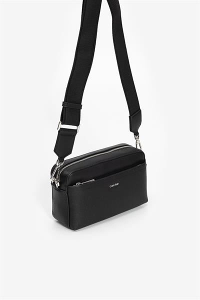 Calvin Klein Kadın Mini Omuz Çantası Siyah