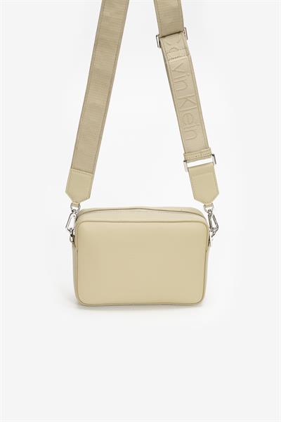 Calvin Klein Kadın Mini Omuz Çantası