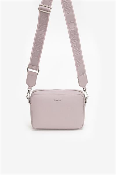 Calvin Klein Kadın Mini Omuz Çantası