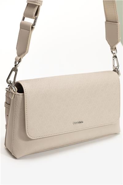 Calvin Klein Kadın Omuz Çantası