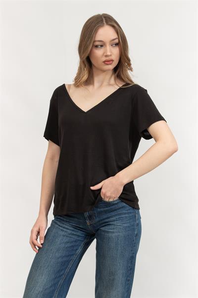 Calvin Klein Kadın V Yaka T-Shirt